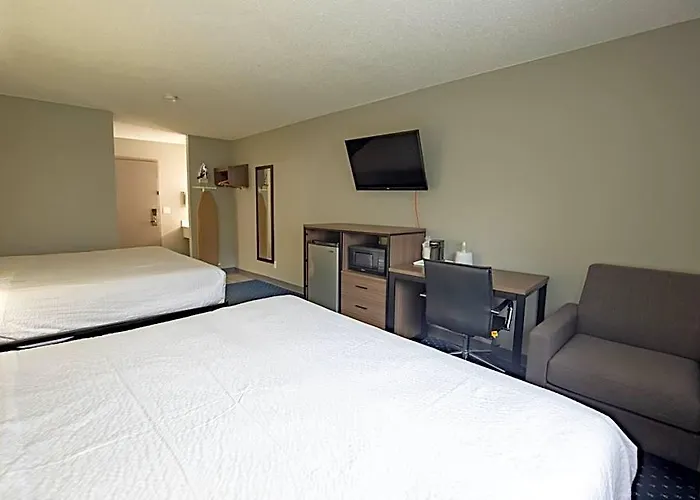 Super 8 By Wyndham I-90 Casino District 2*